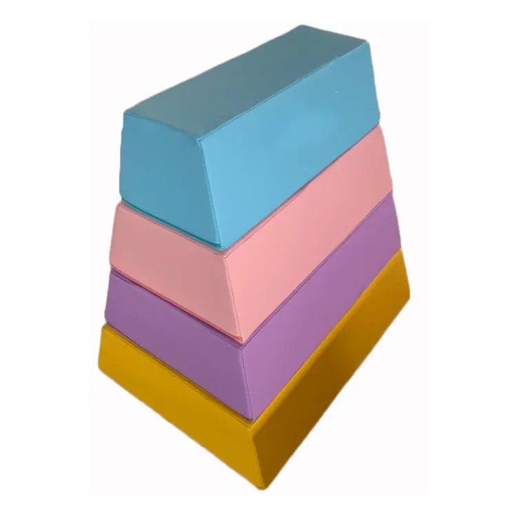 Caixa de salto pequena de quatro seções